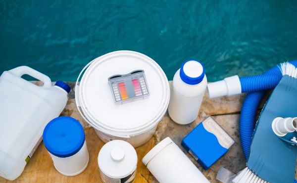 Swimming Pool Cleaning